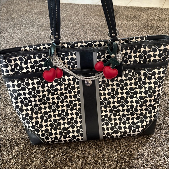 Coach Black and White diaper diaper bag / tote bag - Picture 1 of 13